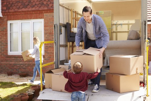 Local moving support for homes and flats in Brompton